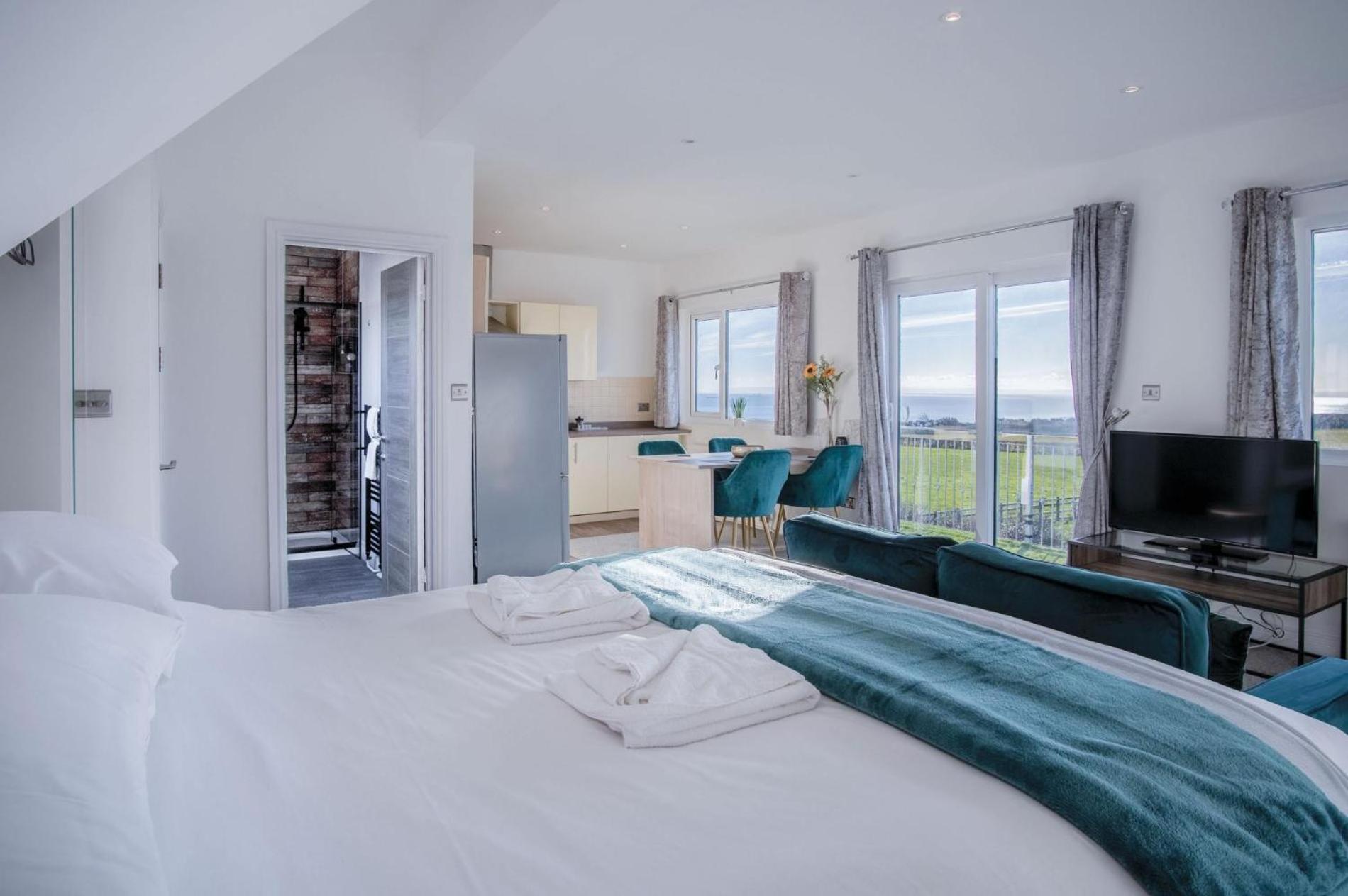 The Penthouse - 1 Bedroom Apartment - Ocean Breeze 波特艾农 外观 照片